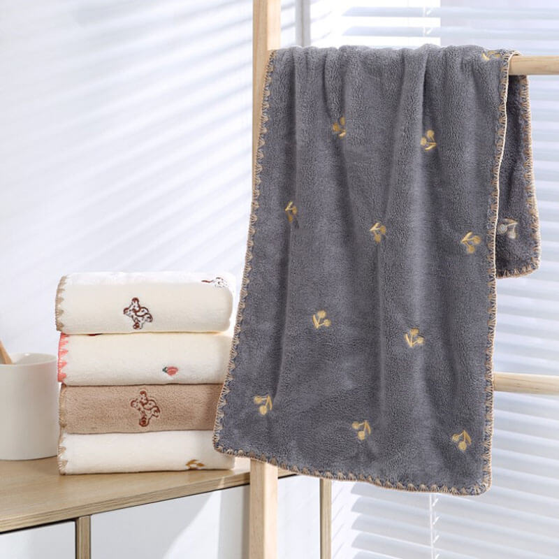 2Pcs Embroidery Quick-Dry Bath Towel Set