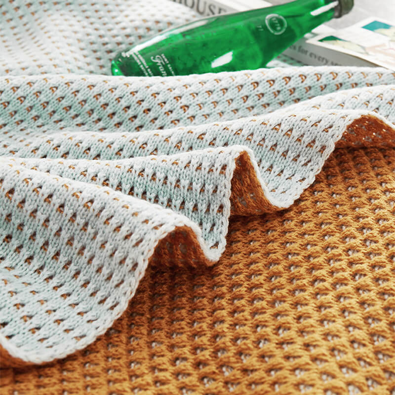 Comfortable Keep Warm Cellular Blankets for Adults