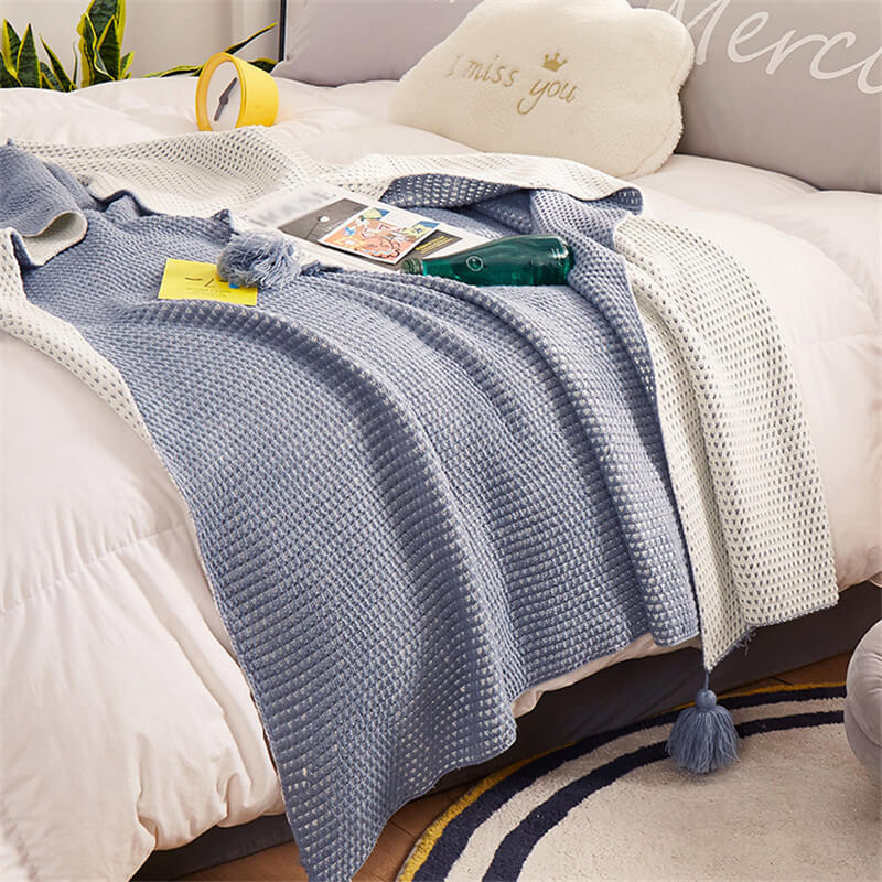 Comfortable Keep Warm Cellular Blankets for Adults