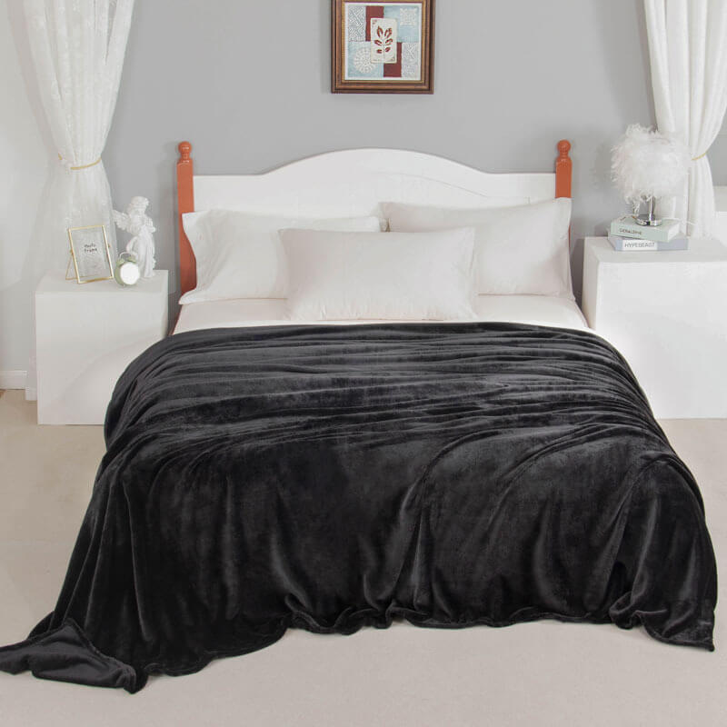 Soft and Warm Fleece Blanket