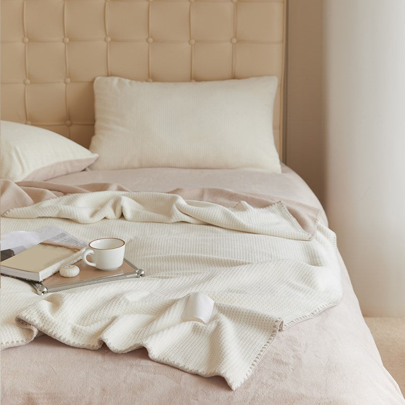Fleece Lightweight Bed Blanket for Nap