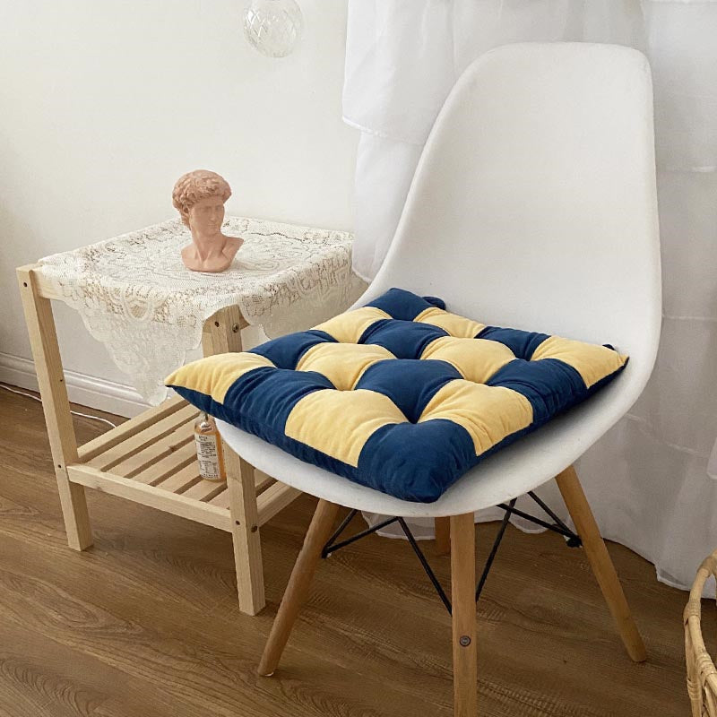 Comfortable And Soft Seat Pads With Fixed Rope