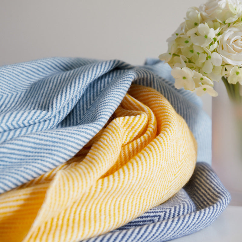 Fashionable And Comfortable Tassel Wool Blanket