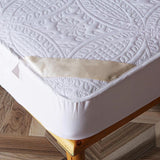 Load image into Gallery viewer, Breathable And Waterproof 3PC Mattress Protectors